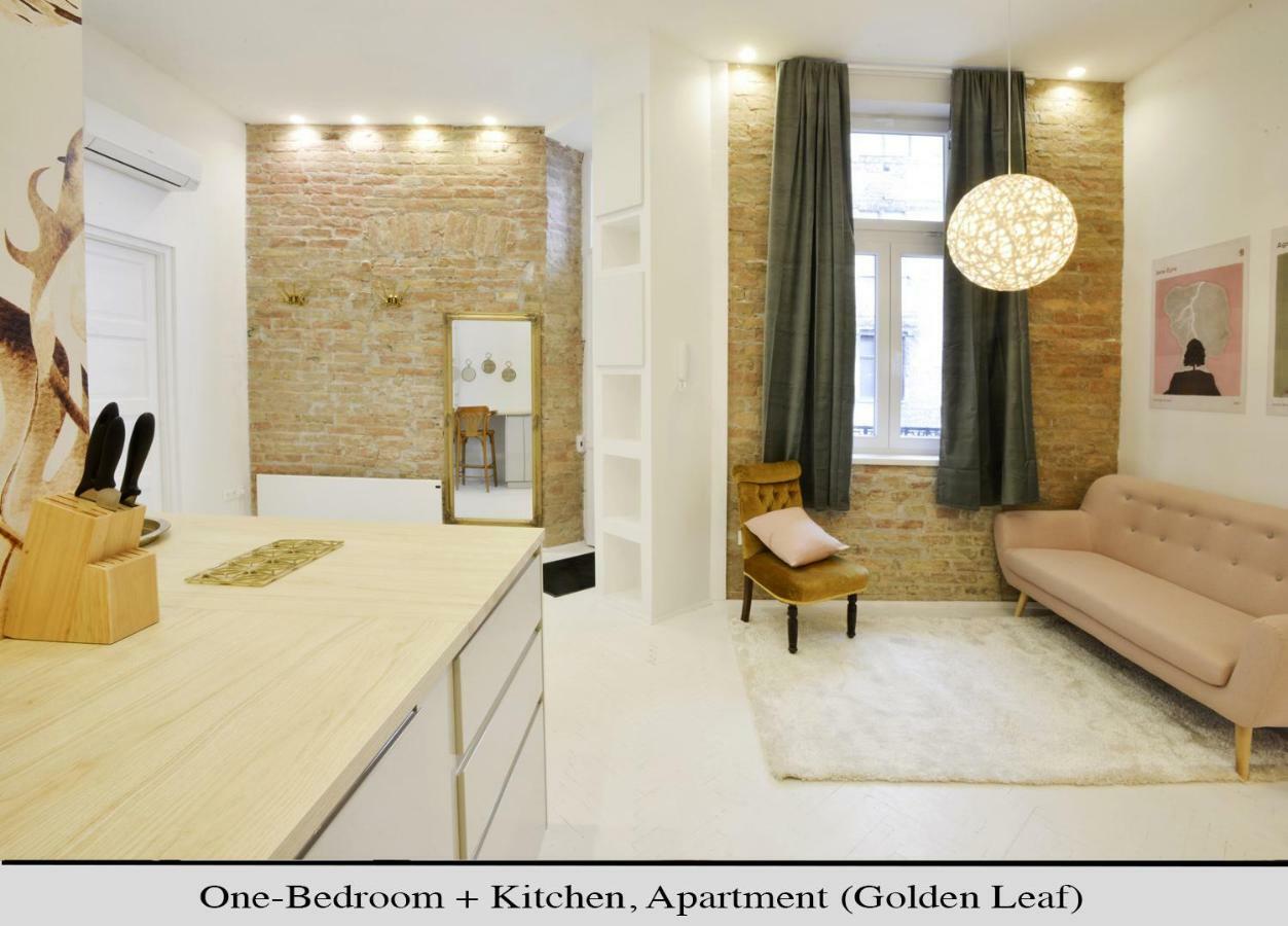 Golden Leaf Apartment — Photos 3